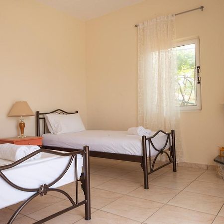 Janakis Apartments Himare Exterior photo